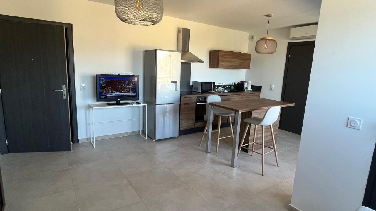 T1 Proche Aéroport Et Appartement Ajaccio (Corsica)