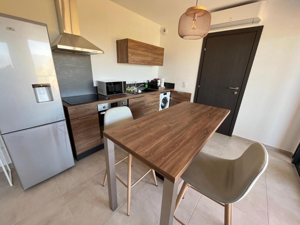 T1 Proche Aéroport Et Appartement Ajaccio (Corsica)